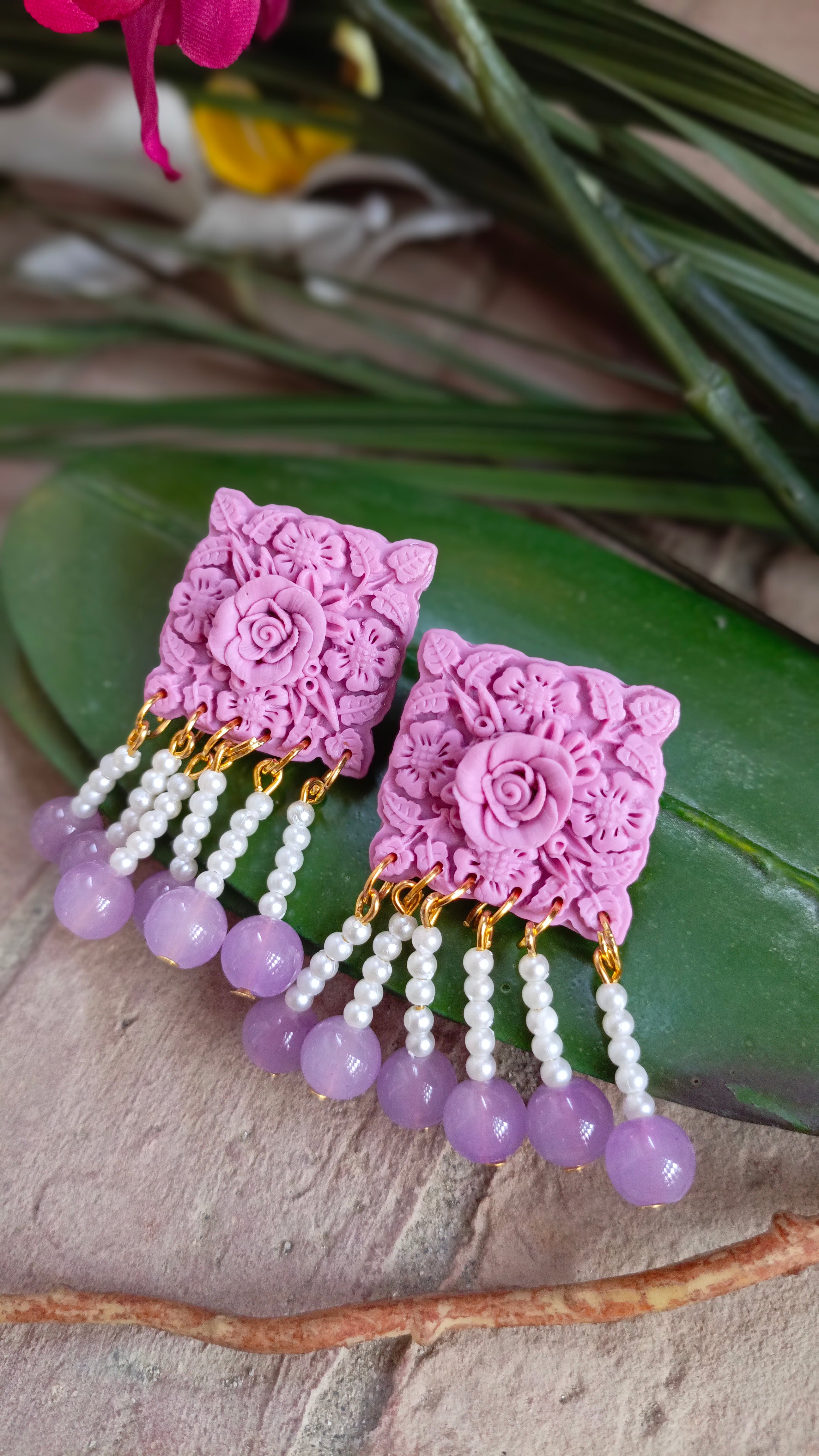 One Tone Move Earrings