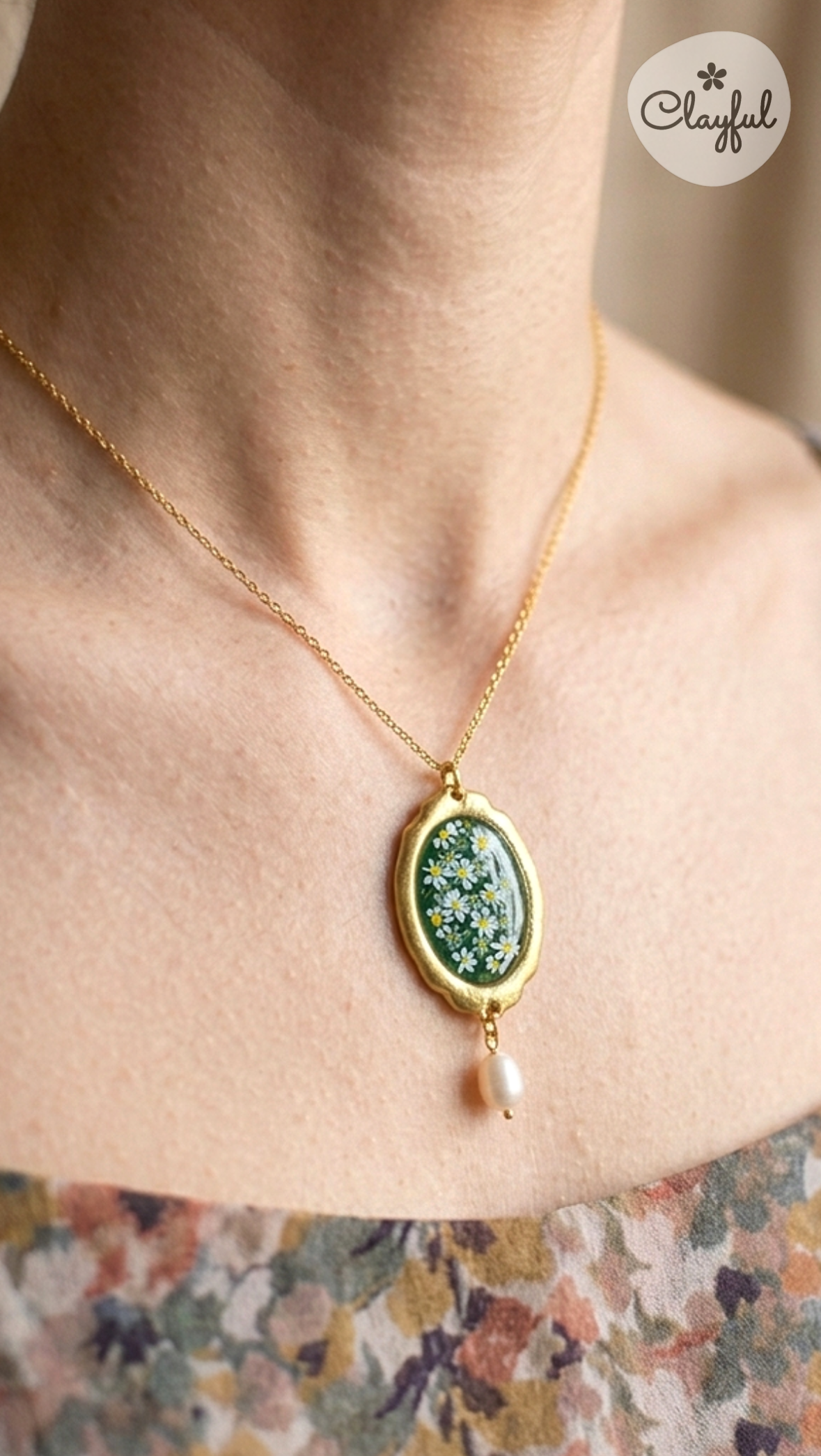 Hand Painted polymer Clay Daisy Pendant